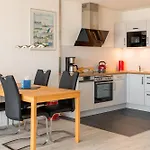 Kiel Water 4 *